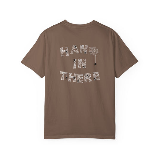 HANG IN THERE (tee)